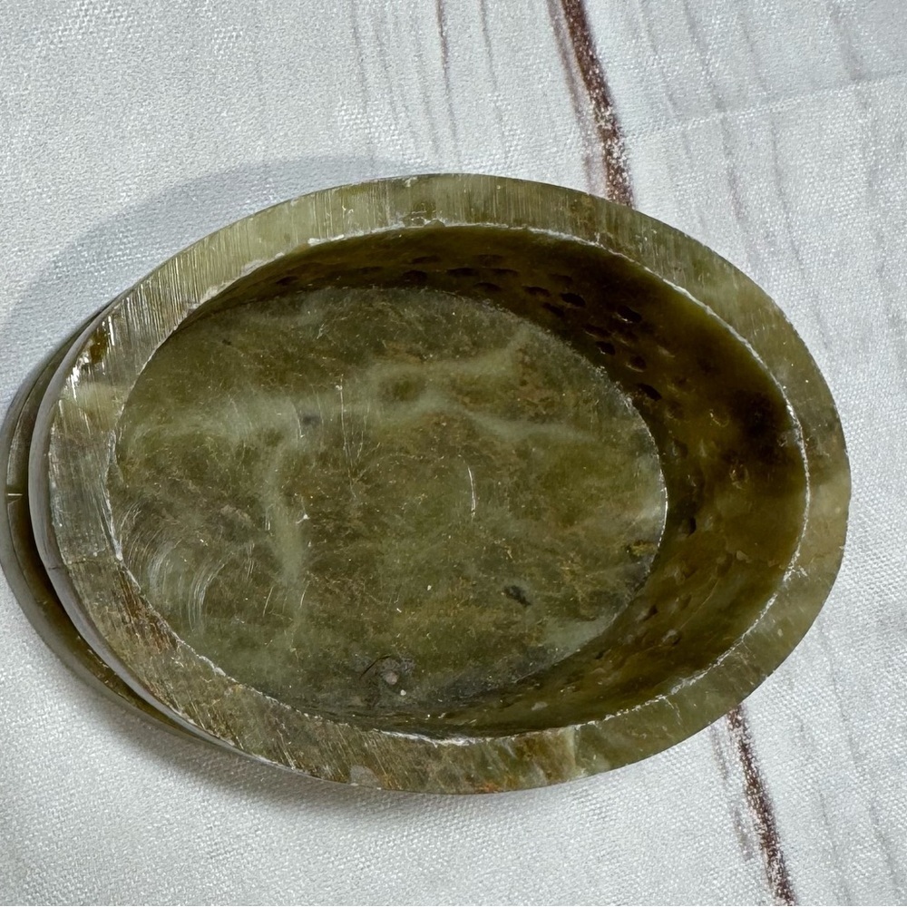 Vintage Handmade Oval Soapstone Decorative Stone Trinket Box Floral India - Picture 4 of 11